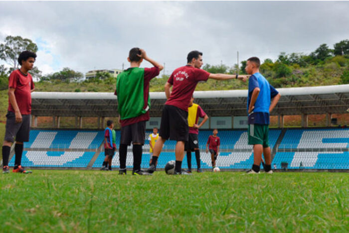 De volta: projeto de futebol da UFJF abre seletiva gratuita para garotos de 9 a 12 anos 1 Futebol UFJF