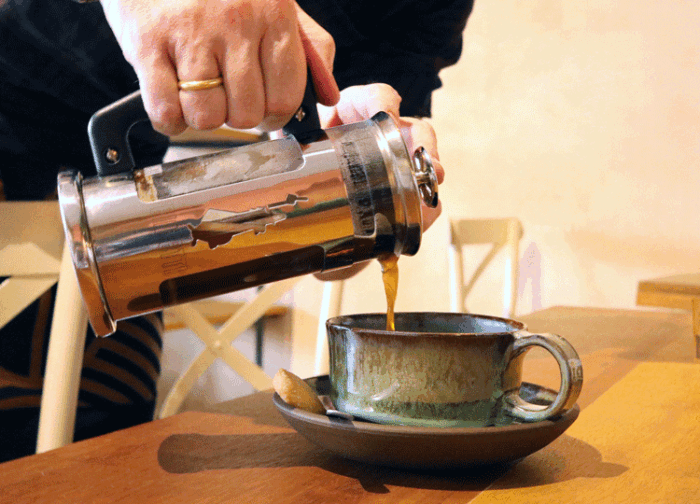 café