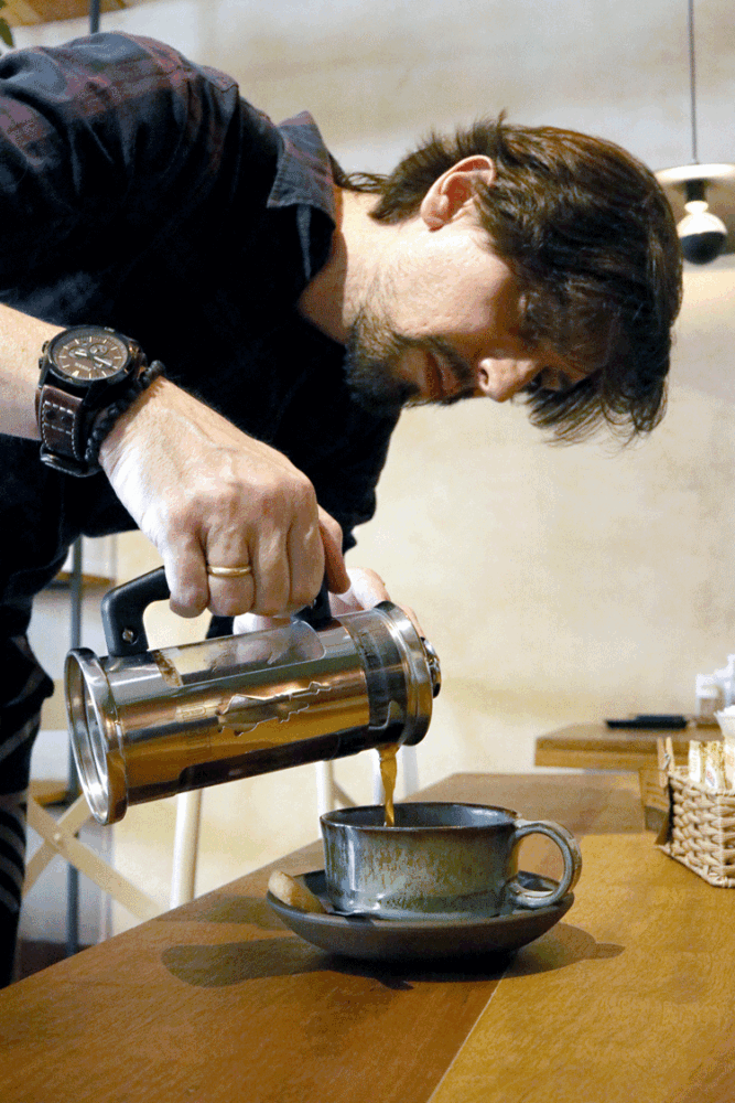 café