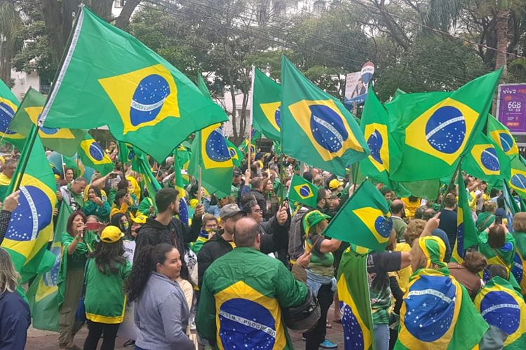 MOVIMENTO DIREITA NAO CREDITAR 01 MOVIMENTO DIREITA NAO CREDITAR 01