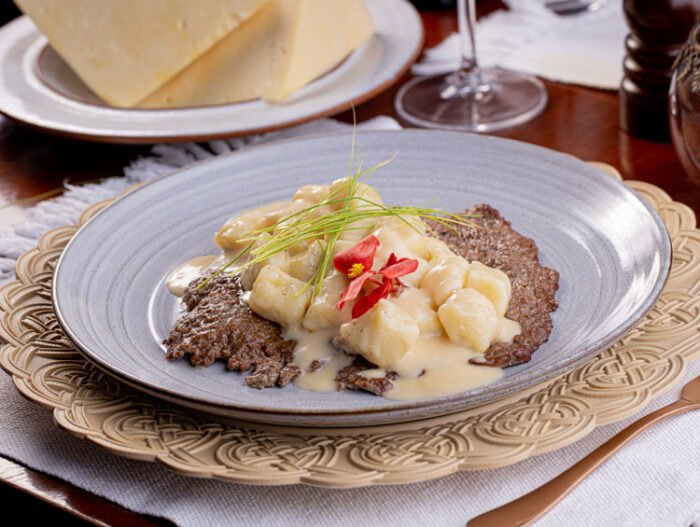 Raizes Bistro 74