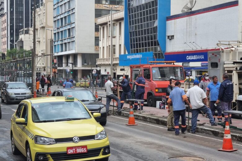Trânsito de JF segue com alterações após temporal 3 Rio Branco ponto de onibus apos chuva by leonardo costa e1663849889699