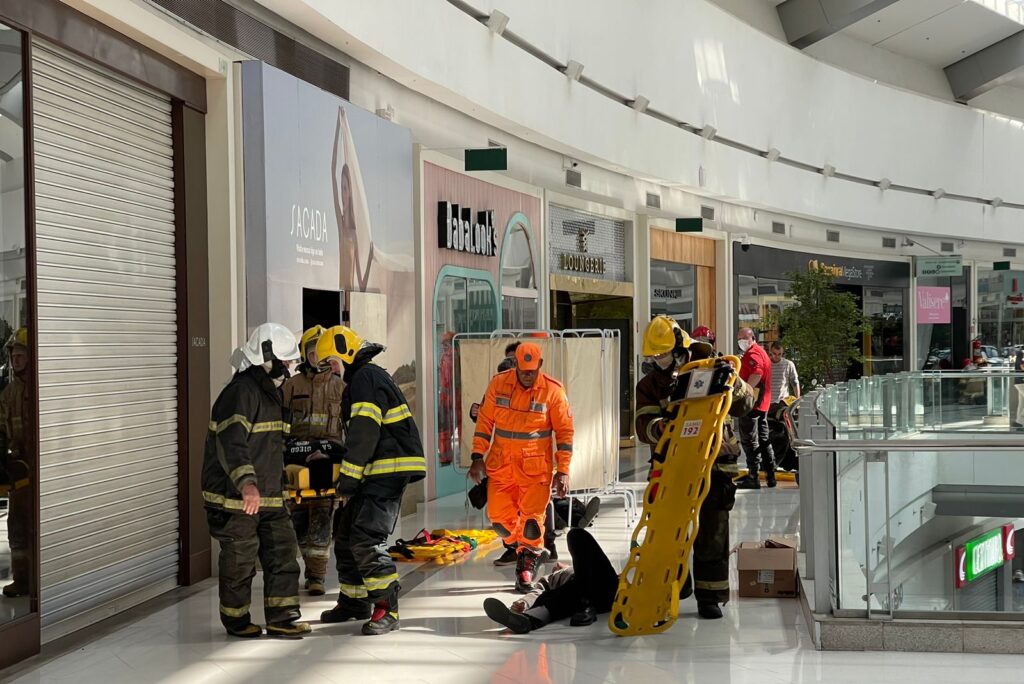 Simulado de segurança chama atenção em shopping de Juiz de Fora 3 Simulacao Shopping Gabriel Magacho 5 e1663686079740