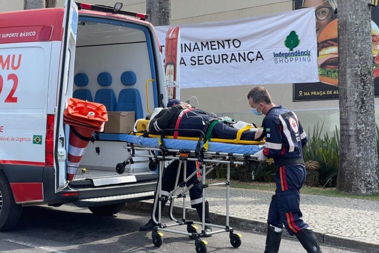 Simulado de segurança chama atenção em shopping de Juiz de Fora 1 Simulacao Shopping Gabriel Magacho 9 e1663686135374