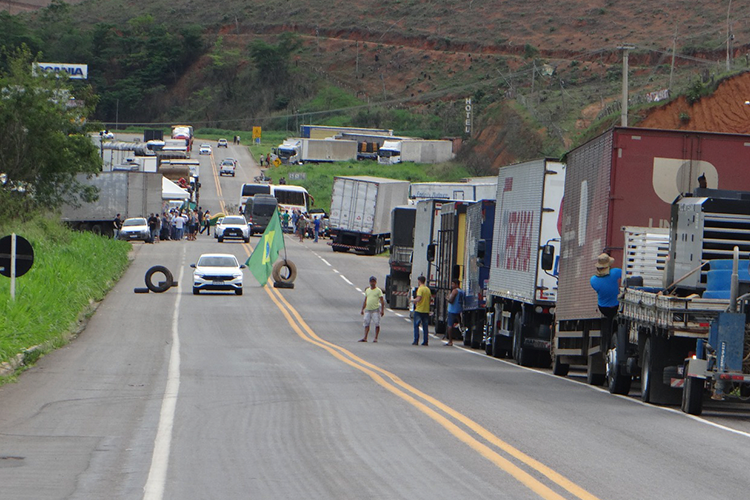 Sindtanque-MG adere a manifestação de caminhoneiros 1 1Sinditanque Silvan Alves