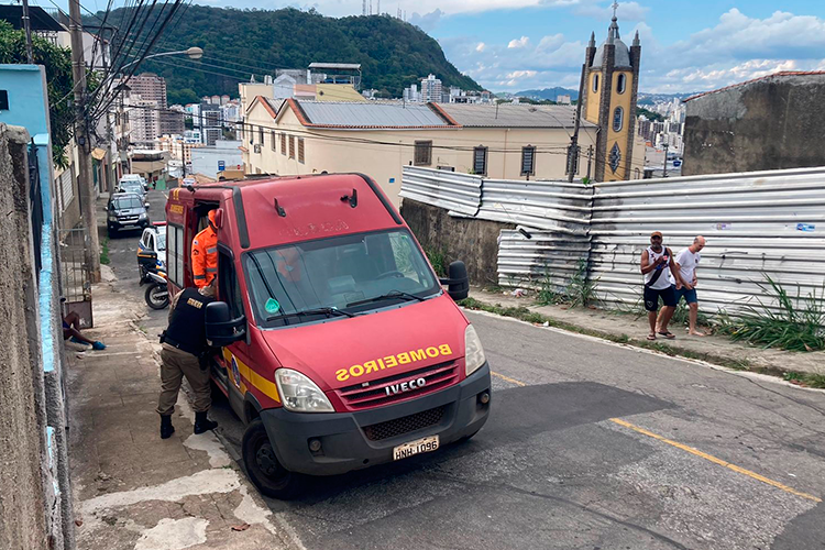 Pitbull ataca e mata idosa no Bairro Mundo Novo 2 Ataque pitbull Mariana