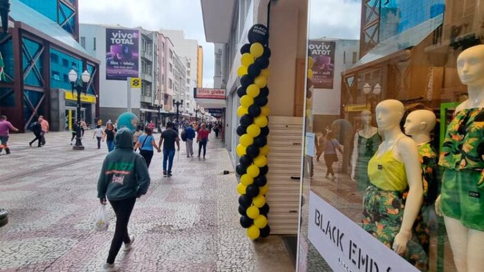 Manhã de Black Friday tem pouca movimentação no comércio do Centro 1 black friday
