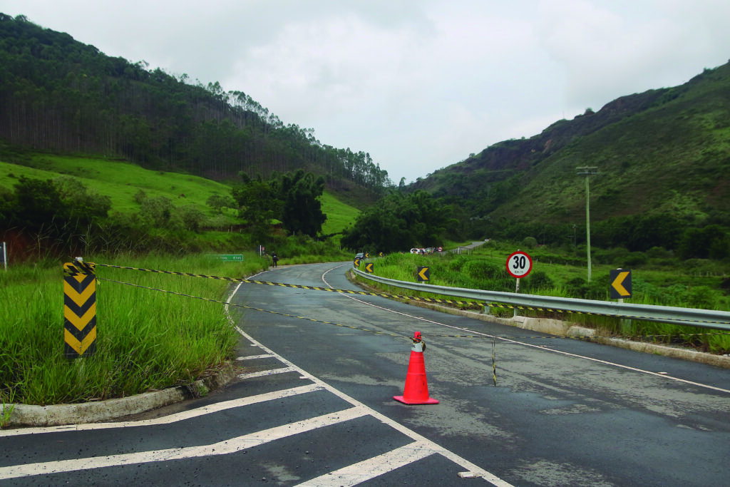 PMR registra cinco mortes em rodovias mineiras durante o feriado da República 1 ESTRADA fernando priamo