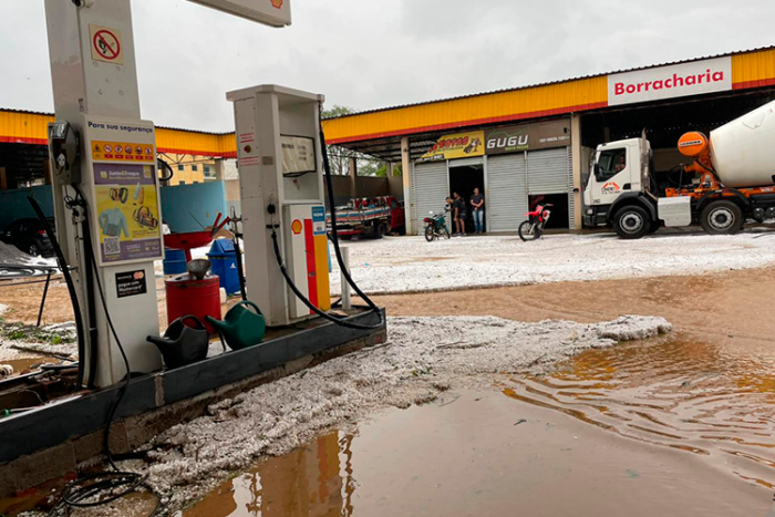 Chuva de granizo atinge municípios da região 1 chuva
