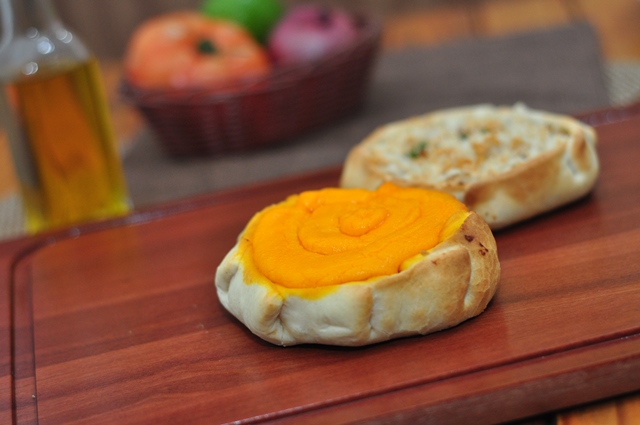 Esfiha gd aberta frango com cheddar Esfiha gd aberta frango com cheddar