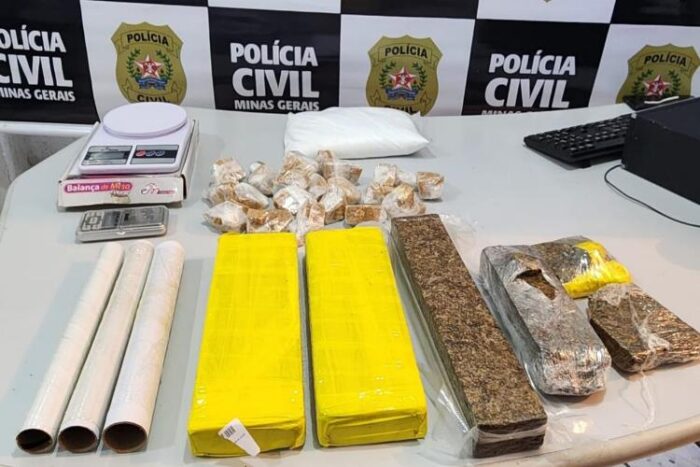 Jovem é preso com par de brincos roubados de joalheria em shopping de JF 2 drogas jovem brincos foto policia civil divulgacao