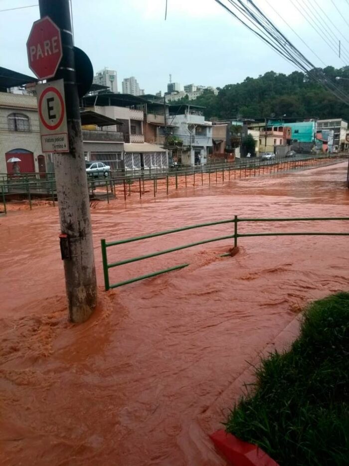 Chuvas voltam a alagar Santa Luiza nesta quinta-feira 1 chuvas