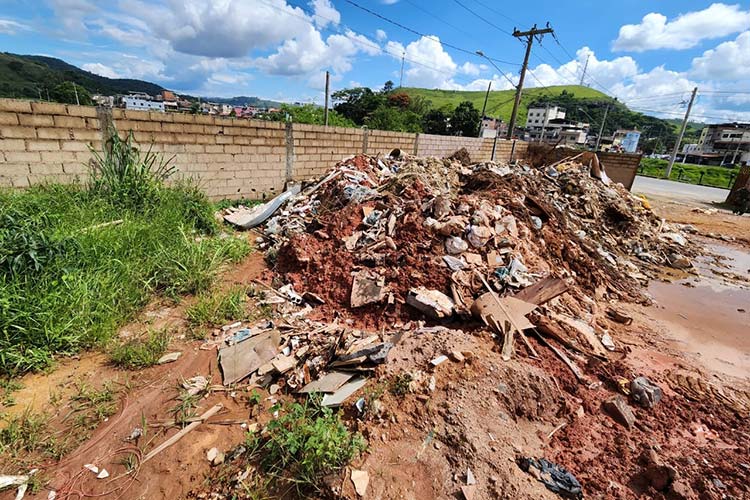 bota fora irregular Nautico 2 divulgacao policia militar do meio ambiente