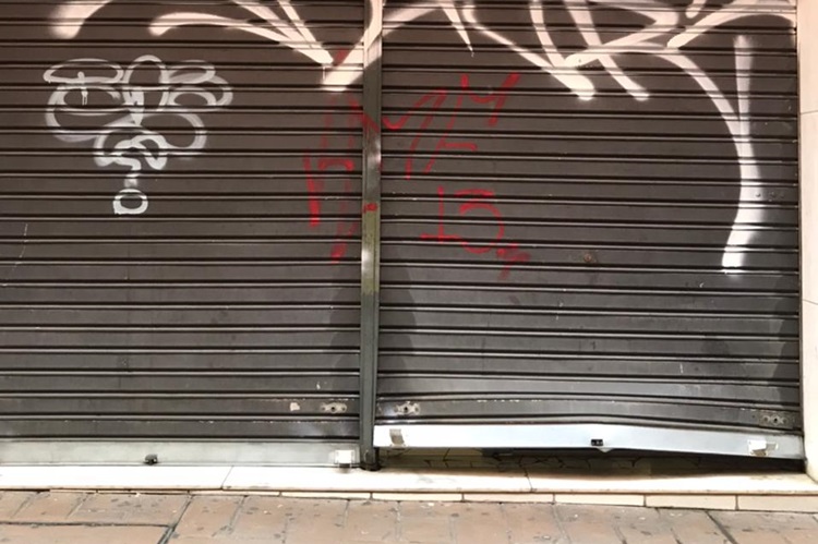 Três lojas são arrombadas no Centro durante a madrugada 1 farmacia manipulacao reproducao redes sociais