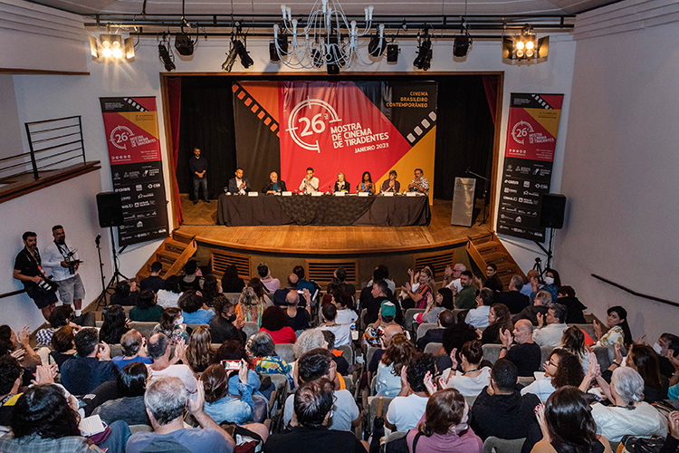 Mostra de Cinema debate os caminhos do audiovisual nacional 4 forum tiradentes universo producao