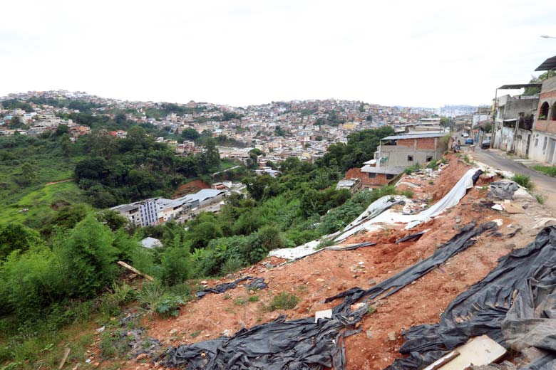 50 mil pessoas vivem em 80 áreas de risco em Juiz de Fora 3 uploads FELIPE COURI 23.01.23 02.35