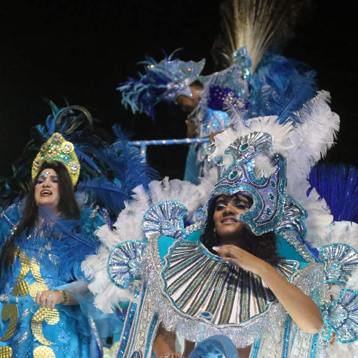 3gal-carnaval-na-passarela-by-felipe-couri 3gal-carnaval-na-passarela-by-felipe-couri