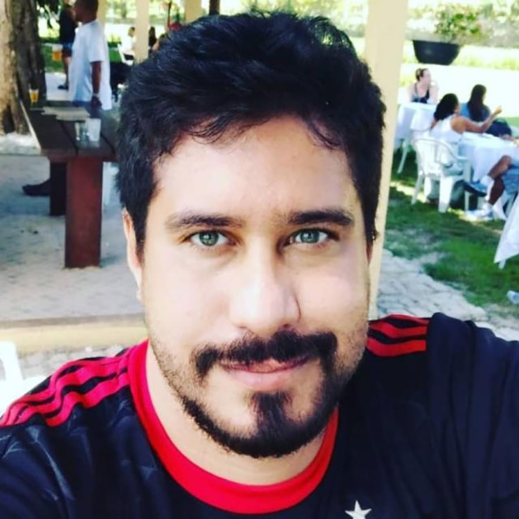 Clinton Davisson lança romance de terror ‘Baluartes - terra sombria’ 2 Clinton Davisson arquivo pessoal