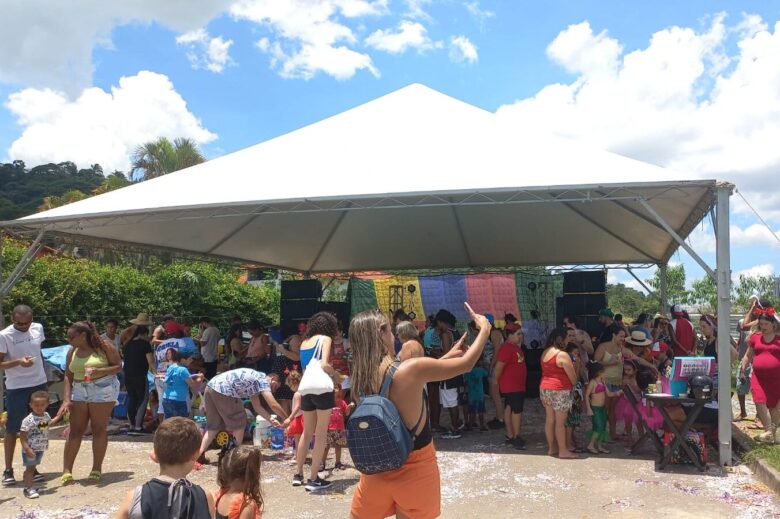 Blocos carnavalescos animam o fim de semana em Juiz de Fora 1 Folia dos blocos em JF by Cecilia Itaborahy e1675532109715