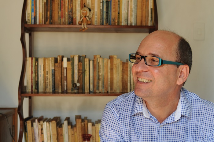 “O Brasil dá um passo à frente e não sei quantos para trás”, dispara Luiz Ruffato 2 Luiz Ruffato 2©Adriana Vichi editada