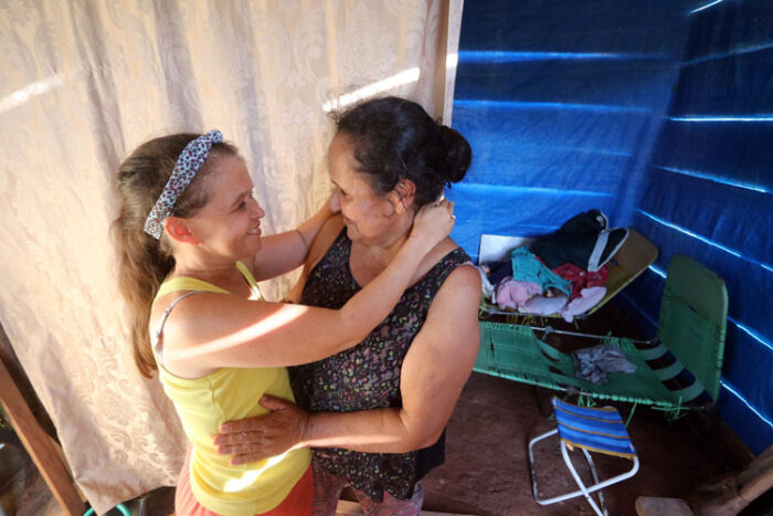 Vaquinha busca erguer casa para refugiada venezuelana e sua filha PCD 3 VENEZUELANA 3 Nohemi Felipe Couri