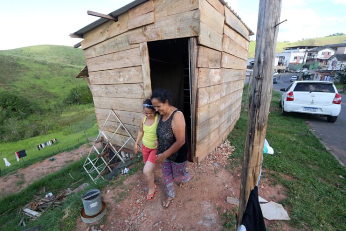 Vaquinha busca erguer casa para refugiada venezuelana e sua filha PCD 1 venezuelana
