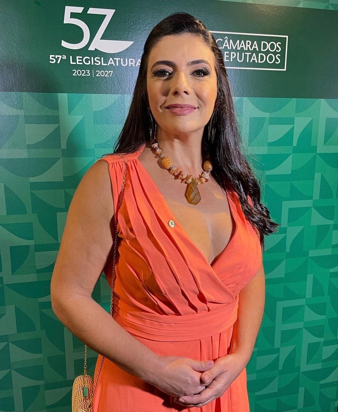 ione barbosa toma posse by redes sociais