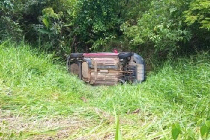 Acidentes na MG-353 deixam uma vítima fatal e quatro pessoas feridas 2 tombamento mg353 bypm