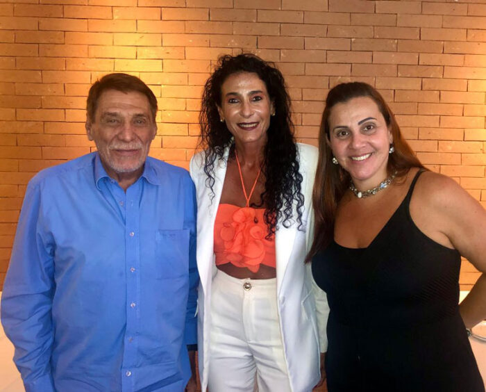 Coluna Cesar Romero - 19 e 20 de março de 2023 10 Renato Loures e Suzana Neves ELES ACONTECEM 170323 enviada pelo CR