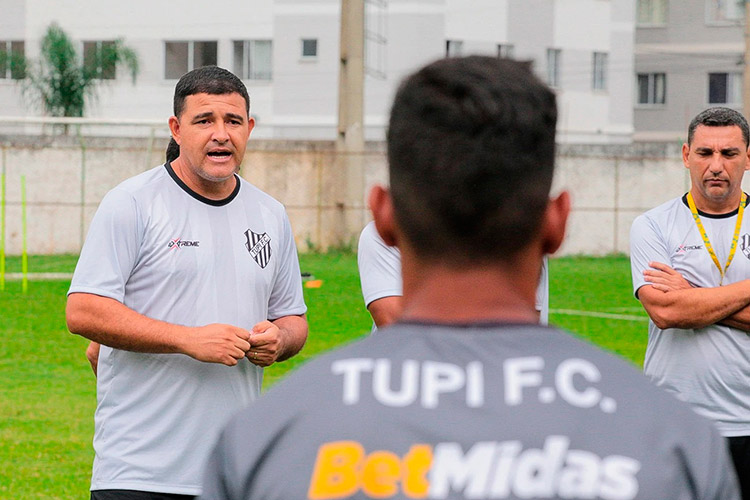 'Atrás de competitividade', Tupi confirma amistoso com o sub-23 do Botafogo em JF 1 Tupi Tinoco