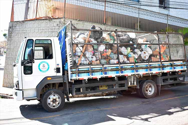 Entenda como funciona a coleta seletiva em Juiz de Fora 1 caminhao coleta seletiva divulgacao demlurb