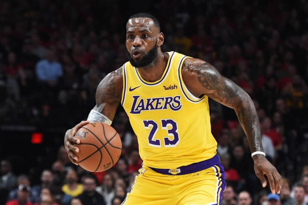 Lakers vencem Timberwolves na prorrogação e avançam aos playoffs 1 15399886285bca5c9448f86 1539988628 3x2 xl