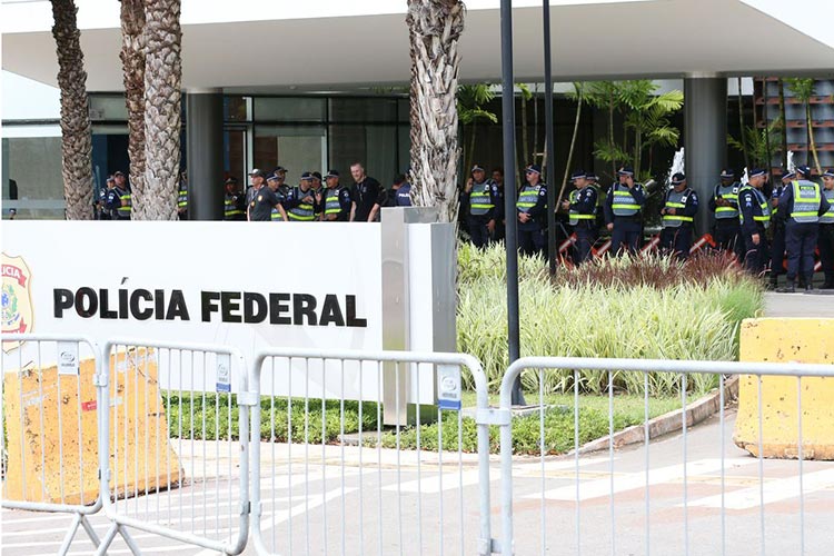 Bolsonaro chega à Polícia Federal para depor sobre atos golpistas 1 Polícia Federal PF Bolsonaro foto Lula Marques Agência Brasil