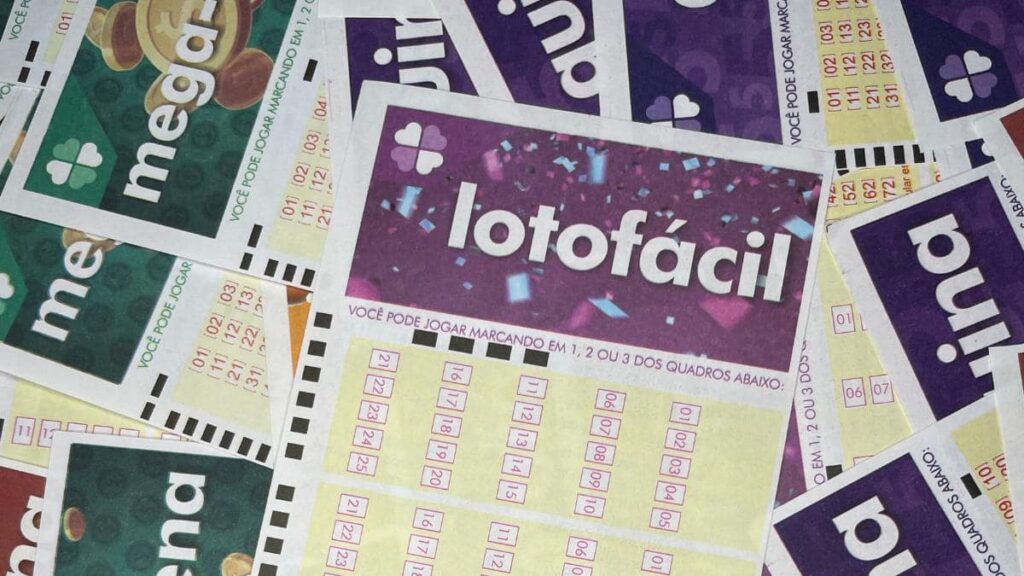 Confira o resultado da Lotofácil desta sexta-feira, 29/04/2023; e também de outras 7 loterias. 1 Resultado Lotofacil 2 min