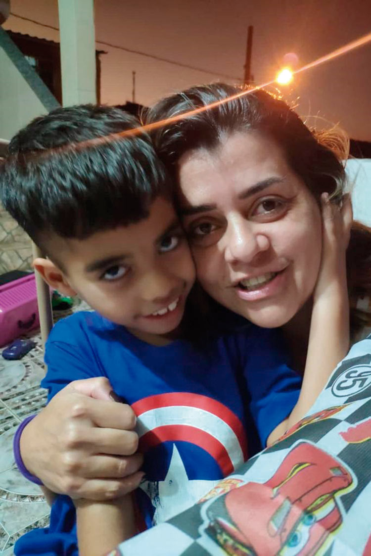 bidocente Luciana mae do Hnerique arquivo pessoal