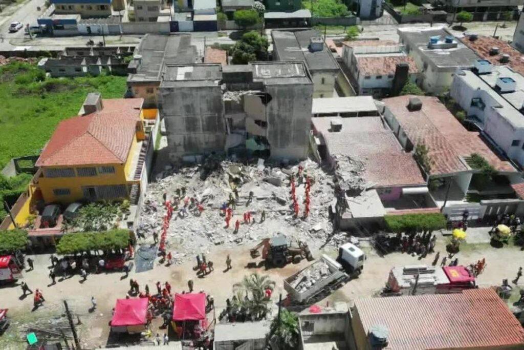 Desabamento de prédio em Olinda; sobe para seis o número de mortos 1 olinda predio