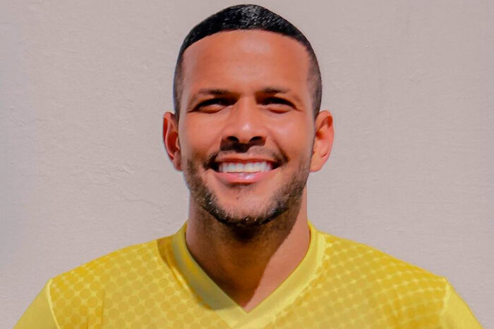 Tupynambás acerta com lateral-direito ex-Seleção Brasileira de base 1 Adson. Foto Tupynambas