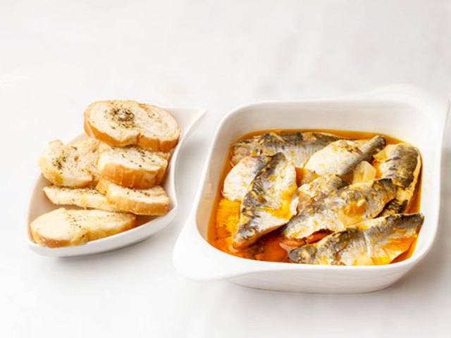 Bode Escabeche de sardinha Bode Escabeche de sardinha