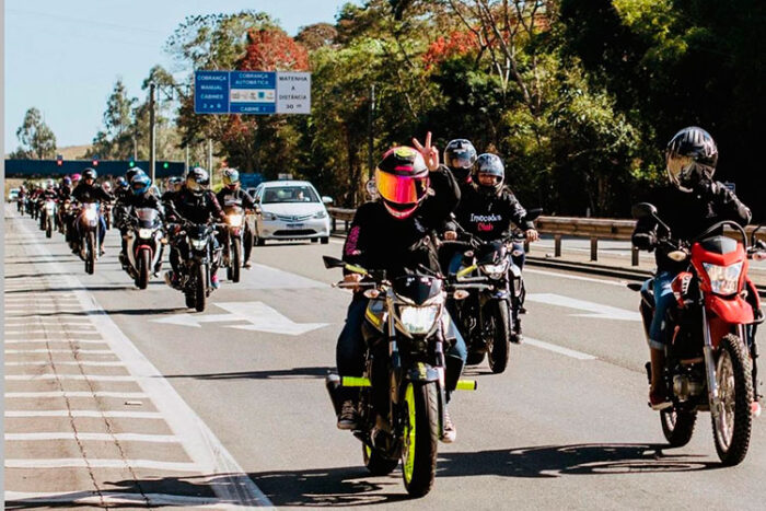 Juiz-foranas participam de ‘rolê’ do Dia da Mulher Motociclista 1 Motociclistas Foto brenda marques