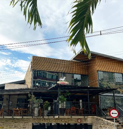 Fauna de botequim 3 Poleiro