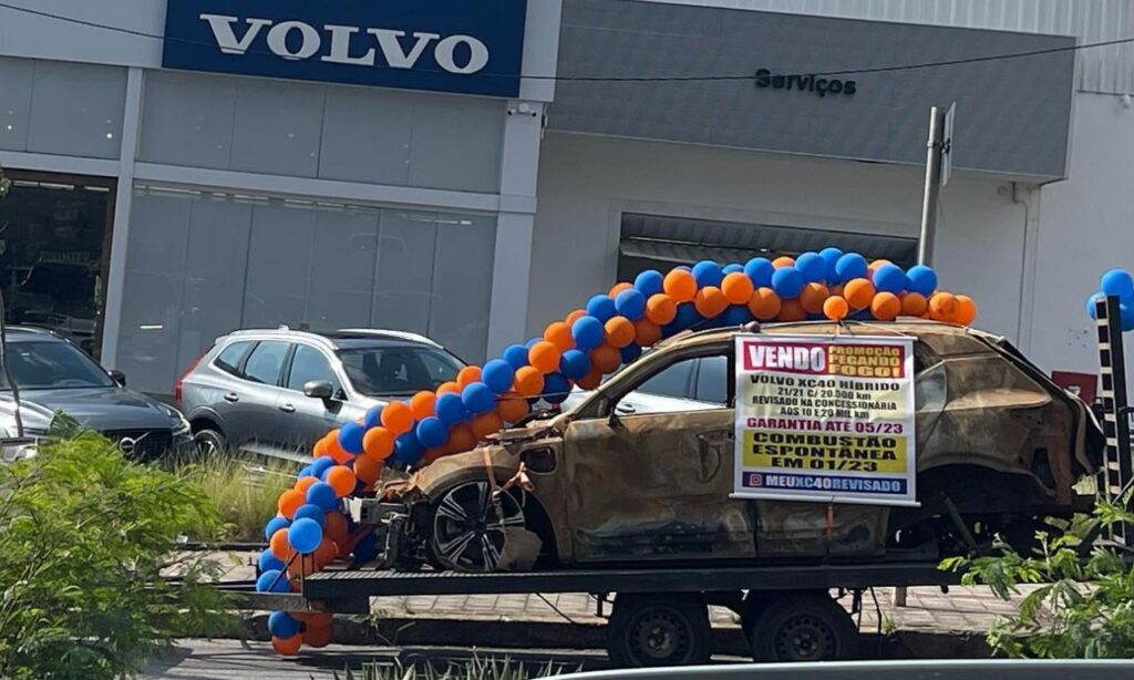 Combustão espontânea de Volvo XC40 gera protesto inusitado e batalha judicial 1 Volvo XC40 Incendiado