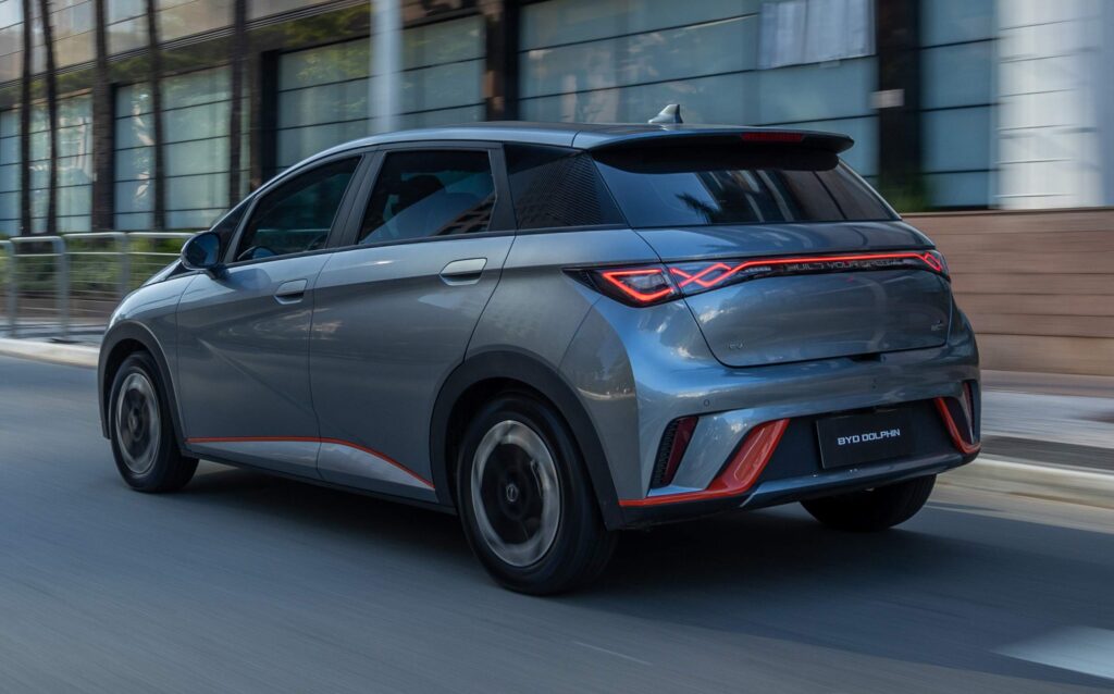BYD Dolphin 2024 chega com sede de confronto com Renault Kwid E-tech 6 BYD Dolphin 2024 (Foto:divulgação)
