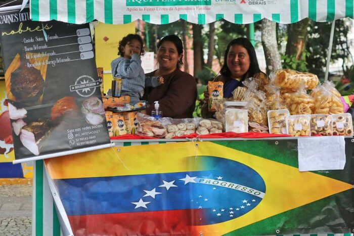 Feira Cultural dos Migrantes e Refugiados chega à quarta edição em Juiz de Fora 2 FEIRA DOS REFUGIADOS CAPA Felipe Couri