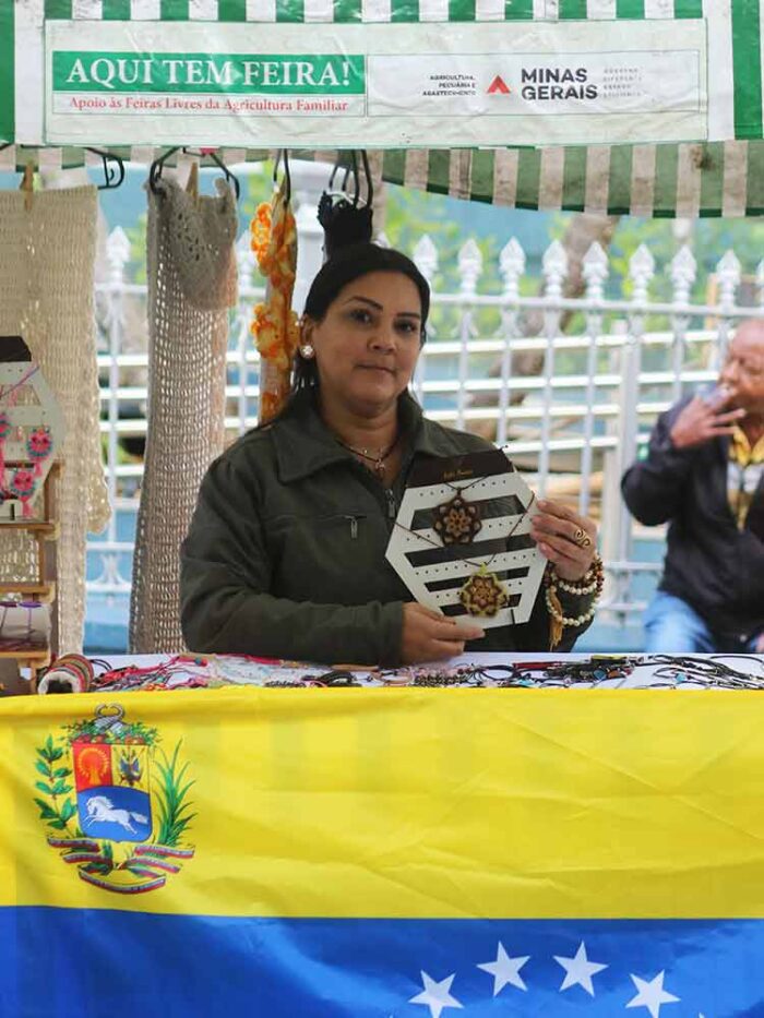 Feira Cultural dos Refugiados acontece na Praça da Estação neste sábado 1 FEIRA DOS REFUGIADOS Ledis Franco Felipe Couri