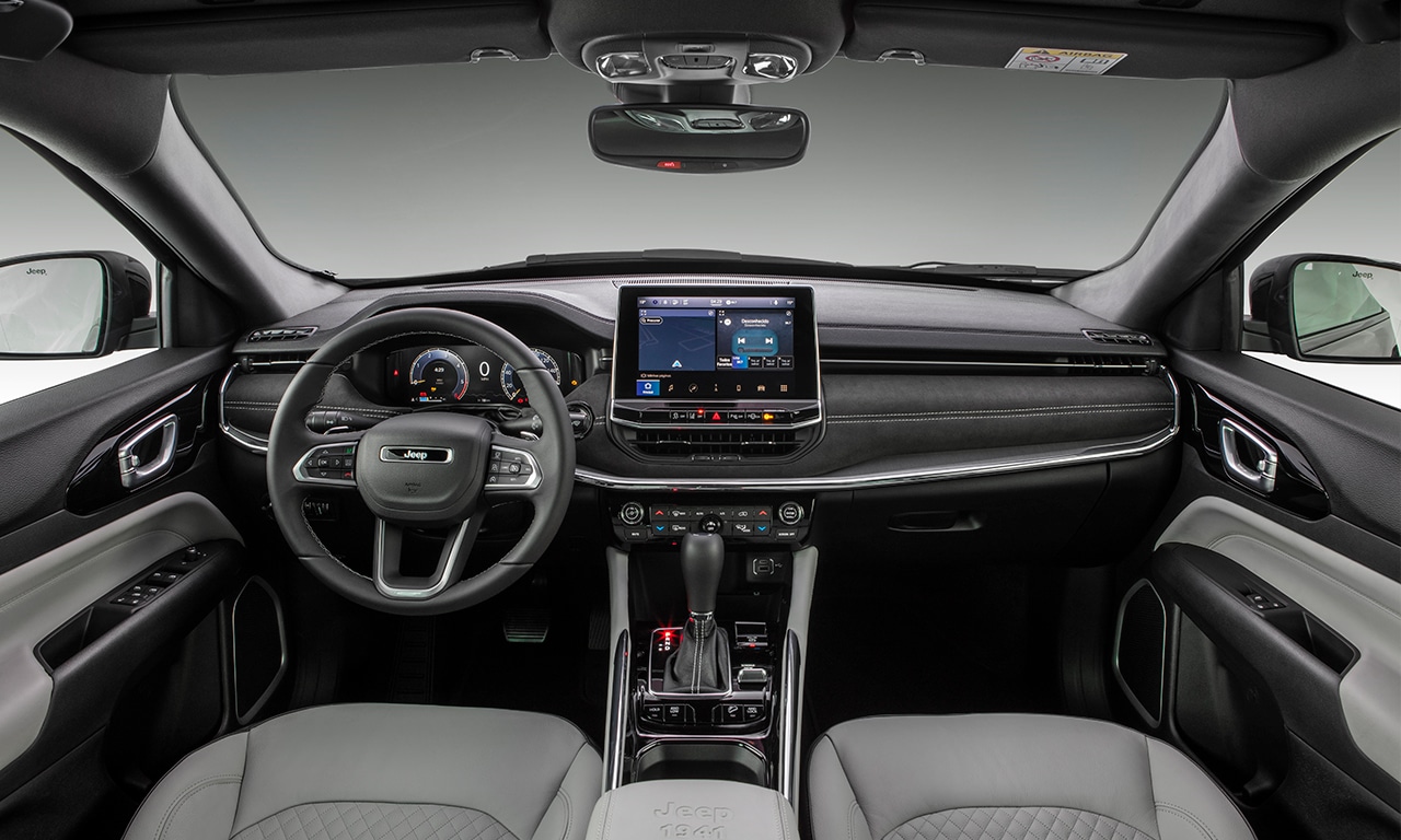 Jeep lança Commander Longitude como versão de entrada por R$ 229.990 2 Jeep Commander Longitude 2024 (Foto:Divulgação/Internet)