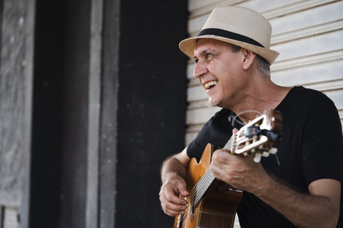 Roger Resende faz show no Cine-Theatro em comemoração aos 40 anos de carreira 1 RogerResende