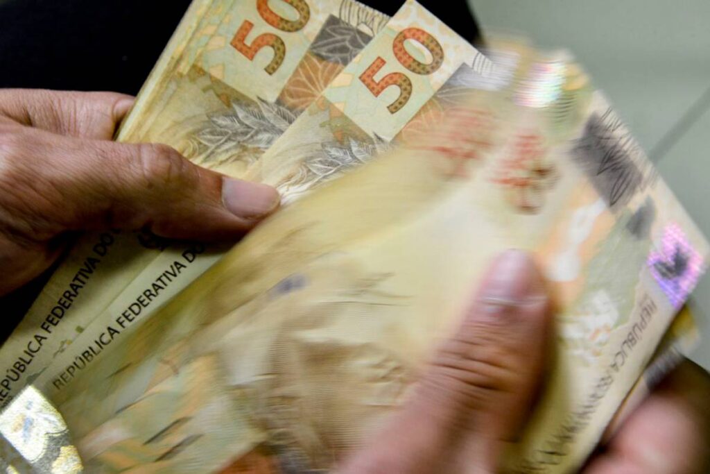 Com aumento do salário mínimo, MEI tem novo valor de contribuição em 2024 1 dinheiro marcello casal jr agencia brasil