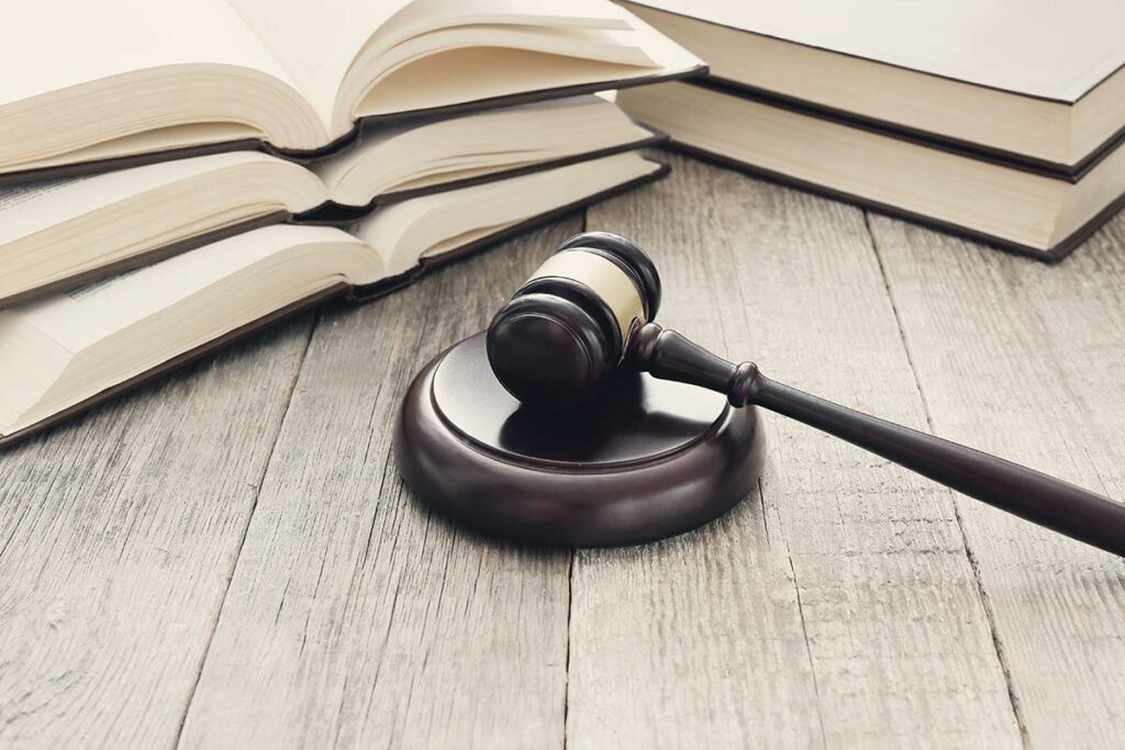 Justiça sentencia mulher a pagar R$ 20 mil por divulgar fotos íntimas de ex-parceiro 1 justica freepik