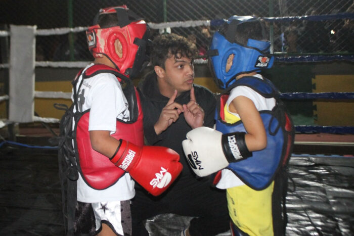 Projeto leva o kickboxing para a praça do Bairro Miguel Marinho 1 kickboxing by divulgacao