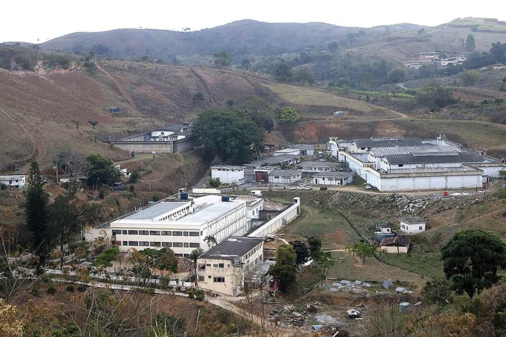 Detento é achado morto em cela pendurado por corda 1 ARIOSVALDO Fernando Priamo